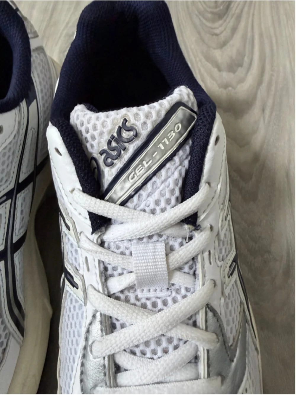 ASICS GEL-1130 Women’s 7.5 White Midnight Navy Y2K Sneakers 1202A164